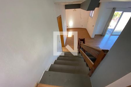 Casa à venda com 133m², 2 quartos e 1 vagaEscada