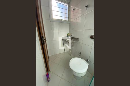 Casa à venda com 133m², 2 quartos e 1 vagaBanheiro Social