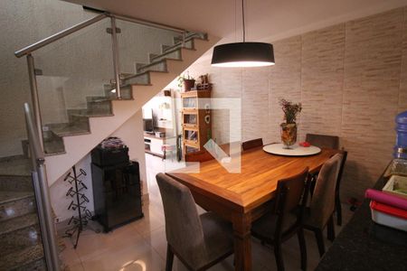 Sala de casa à venda com 3 quartos, 200m² em Conjunto Residencial Santa Terezinha, São Paulo