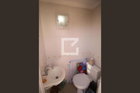 Casa à venda com 200m², 3 quartos e 4 vagasBanheiro de Serviço