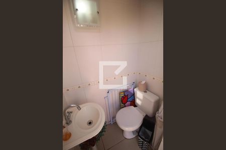 Casa à venda com 200m², 3 quartos e 4 vagasBanheiro de Serviço