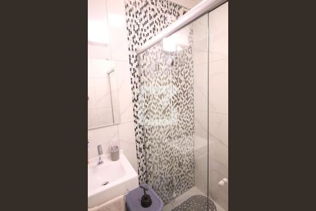 Casa à venda com 200m², 3 quartos e 4 vagasBanheiro da Suíte 2