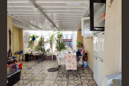 Apartamento à venda com 69m², 2 quartos e 1 vaga Apartamento à venda com 69m², 2 quartos e 1 vagaQuintal