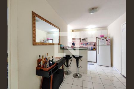 Sala de apartamento à venda com 2 quartos, 69m² em Benfica, Rio de Janeiro