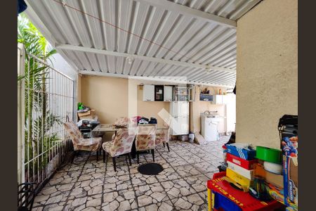 Apartamento à venda com 69m², 2 quartos e 1 vaga Apartamento à venda com 69m², 2 quartos e 1 vagaQuintal
