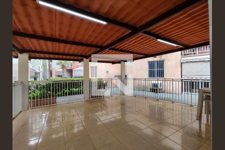 Apartamento à venda com 69m², 2 quartos e 1 vaga Apartamento à venda com 69m², 2 quartos e 1 vagaÁrea comum - Salão de festas
