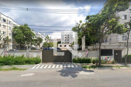 Apartamento para alugar com 45m², 2 quartos e 1 vaga Apartamento para alugar com 45m², 2 quartos e 1 vagaFachada