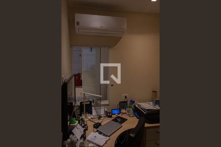 Apartamento à venda com 123m², 4 quartos e 1 vagaEscritório