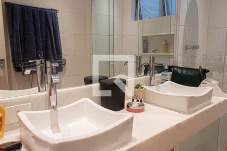 Apartamento à venda com 123m², 4 quartos e 1 vagaBanheiro