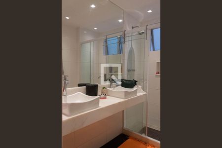 Apartamento à venda com 123m², 4 quartos e 1 vagaBanheiro