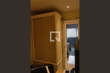 Apartamento à venda com 123m², 4 quartos e 1 vagaEscritório