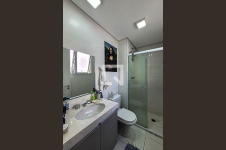 Banheiro de apartamento para alugar com 1 quarto, 55m² em Aclimação, São Paulo