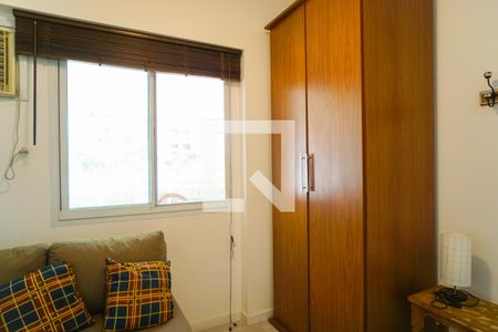 Apartamento à venda com 151m², 4 quartos e 2 vagas Apartamento à venda com 151m², 4 quartos e 2 vagasQuarto 3