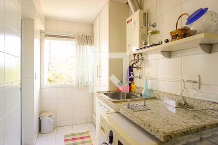 Apartamento à venda com 151m², 4 quartos e 2 vagas Apartamento à venda com 151m², 4 quartos e 2 vagasCozinha e Área de Serviço