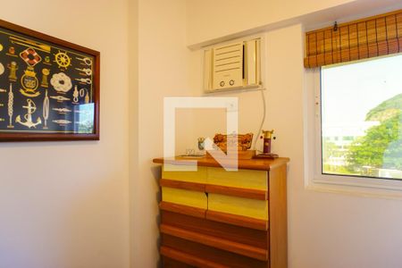 Apartamento à venda com 151m², 4 quartos e 2 vagas Apartamento à venda com 151m², 4 quartos e 2 vagasQuarto 1