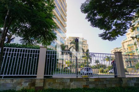 Apartamento à venda com 151m², 4 quartos e 2 vagas Apartamento à venda com 151m², 4 quartos e 2 vagasFachada