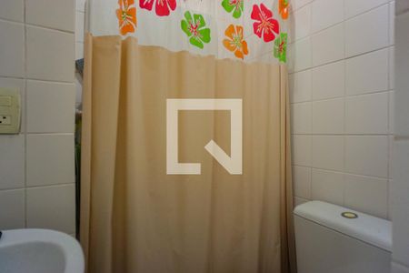 Apartamento à venda com 151m², 4 quartos e 2 vagas Apartamento à venda com 151m², 4 quartos e 2 vagasBanheiro de Serviço