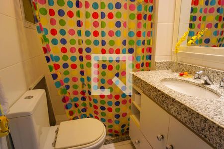 Apartamento à venda com 151m², 4 quartos e 2 vagas Apartamento à venda com 151m², 4 quartos e 2 vagasBanheiro Social