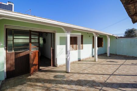 Casa à venda com 200m², 2 quartos e 3 vagas Casa à venda com 200m², 2 quartos e 3 vagasQuintal