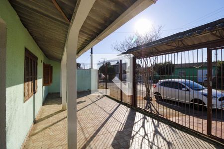 Casa à venda com 200m², 2 quartos e 3 vagas Casa à venda com 200m², 2 quartos e 3 vagasQuintal