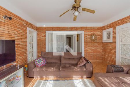 Casa à venda com 700m², 4 quartos e 5 vagasSala