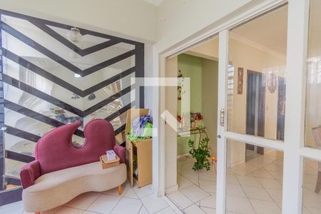 Casa à venda com 700m², 4 quartos e 5 vagasEscritório