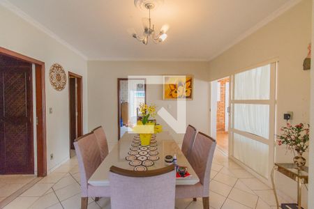 Casa à venda com 700m², 4 quartos e 5 vagasSala de Jantar