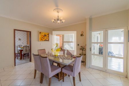 Casa à venda com 700m², 4 quartos e 5 vagasSala de Jantar