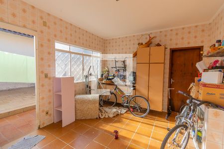 Casa à venda com 700m², 4 quartos e 5 vagasÁrea de Serviço