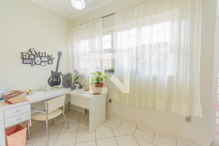 Casa à venda com 700m², 4 quartos e 5 vagasEscritório