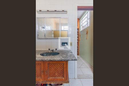 Casa à venda com 700m², 4 quartos e 5 vagasBanheiro da Suíte 1