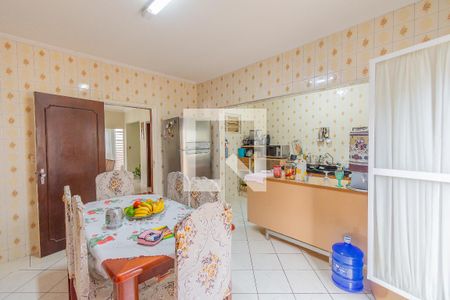 Casa à venda com 700m², 4 quartos e 5 vagasCozinha