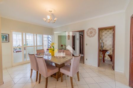 Casa à venda com 700m², 4 quartos e 5 vagasSala de Jantar