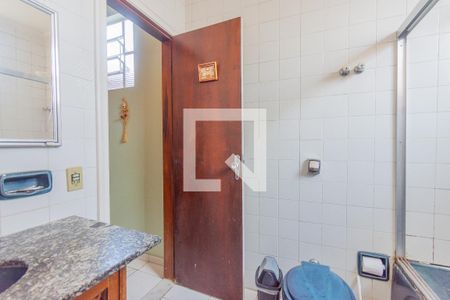 Casa à venda com 700m², 4 quartos e 5 vagasBanheiro da Suíte 1