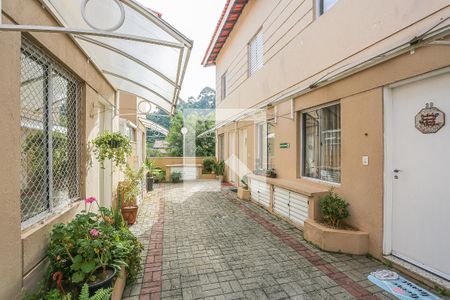 Casa de condomínio à venda com 65m², 2 quartos e 2 vagas Casa de condomínio à venda com 65m², 2 quartos e 2 vagasArea Comum