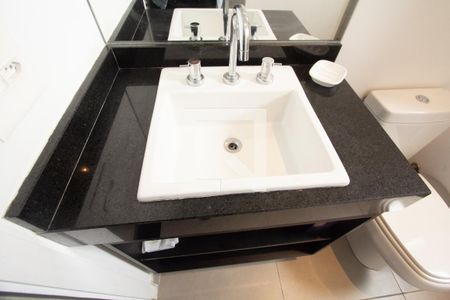 Studio para alugar com 27m², 1 quarto e sem vaga Studio para alugar com 27m², 1 quarto e sem vagaBanheiro