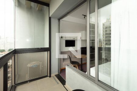 Studio para alugar com 27m², 1 quarto e sem vaga Studio para alugar com 27m², 1 quarto e sem vagaVaranda