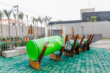 Apartamento à venda com 33m², 2 quartos e sem vagaÁrea comum - Playground