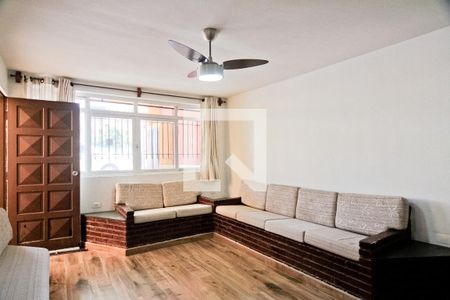 Casa à venda com 148m², 3 quartos e 3 vagas Casa à venda com 148m², 3 quartos e 3 vagasSala