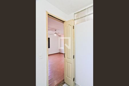 Casa à venda com 148m², 3 quartos e 3 vagas Casa à venda com 148m², 3 quartos e 3 vagasEscritório