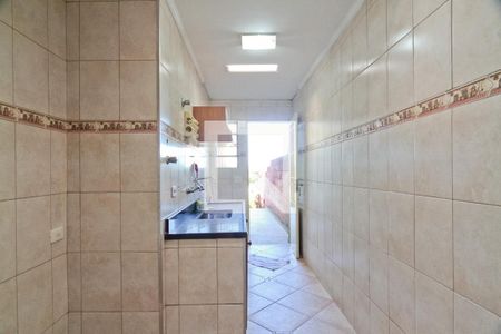 Casa à venda com 148m², 3 quartos e 3 vagas Casa à venda com 148m², 3 quartos e 3 vagasCozinha