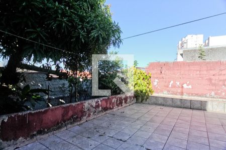 Área Externa de casa à venda com 3 quartos, 148m² em Parque Sao Domingos, São Paulo