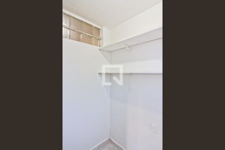 Casa à venda com 148m², 3 quartos e 3 vagas Casa à venda com 148m², 3 quartos e 3 vagasEscritório