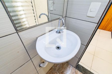 Casa à venda com 100m², 2 quartos e sem vaga Casa à venda com 100m², 2 quartos e sem vagaBanheiro da Suíte