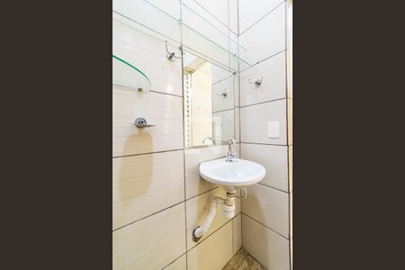 Casa à venda com 100m², 2 quartos e sem vaga Casa à venda com 100m², 2 quartos e sem vagaBanheiro da Suíte