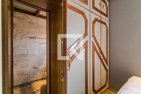 Apartamento para alugar com 300m², 3 quartos e 6 vagas Apartamento para alugar com 300m², 3 quartos e 6 vagasQuarto 3 - Suíte