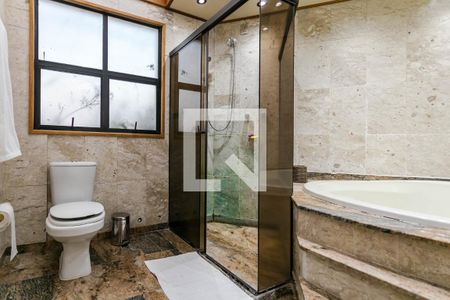 Apartamento para alugar com 300m², 3 quartos e 6 vagas Apartamento para alugar com 300m², 3 quartos e 6 vagasBanheiro - Quarto 4 - Suíte