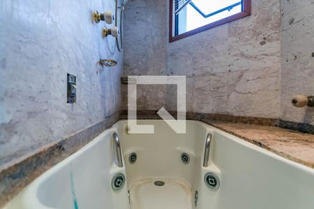 Apartamento para alugar com 300m², 3 quartos e 6 vagas Apartamento para alugar com 300m², 3 quartos e 6 vagasBanheiro - Quarto 3 - Suíte