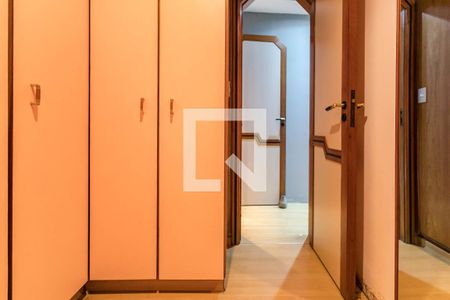 Apartamento para alugar com 300m², 3 quartos e 6 vagas Apartamento para alugar com 300m², 3 quartos e 6 vagasCloset - Quarto 4 - Suíte