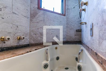 Apartamento para alugar com 300m², 3 quartos e 6 vagas Apartamento para alugar com 300m², 3 quartos e 6 vagasBanheiro - Quarto 2 - Suíte